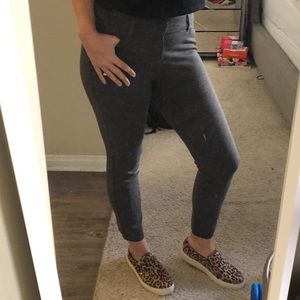 Old navy pixie pant size 6